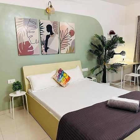 Sage : Private Studio Room In Koregaon Park Púna Exteriér fotografie