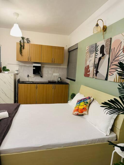 Sage : Private Studio Room In Koregaon Park Púna Exteriér fotografie
