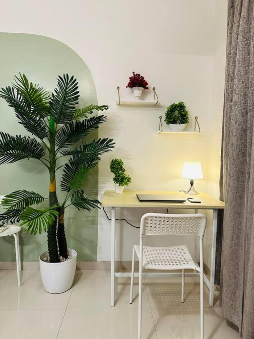 Sage : Private Studio Room In Koregaon Park Púna Exteriér fotografie